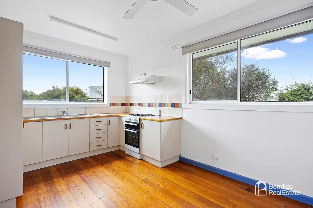 THREE-BEDROOM HOME WITH LARGE SHED IN NORTH BENDIGO