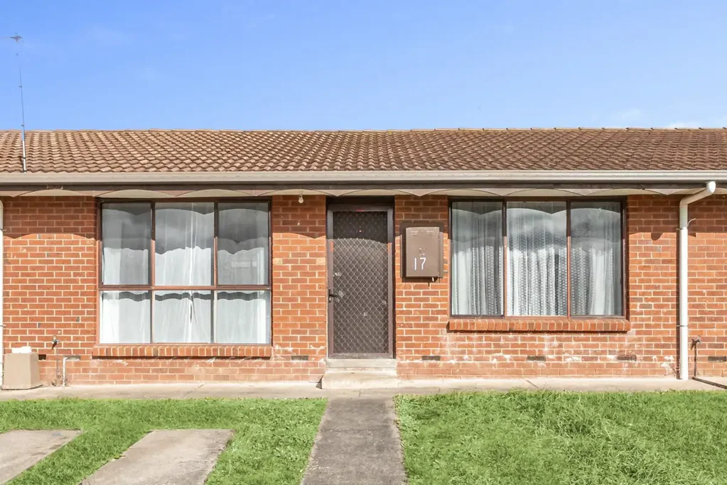 Warrnambool 2 Bedroom Smart Investment in a High-Convenience Location