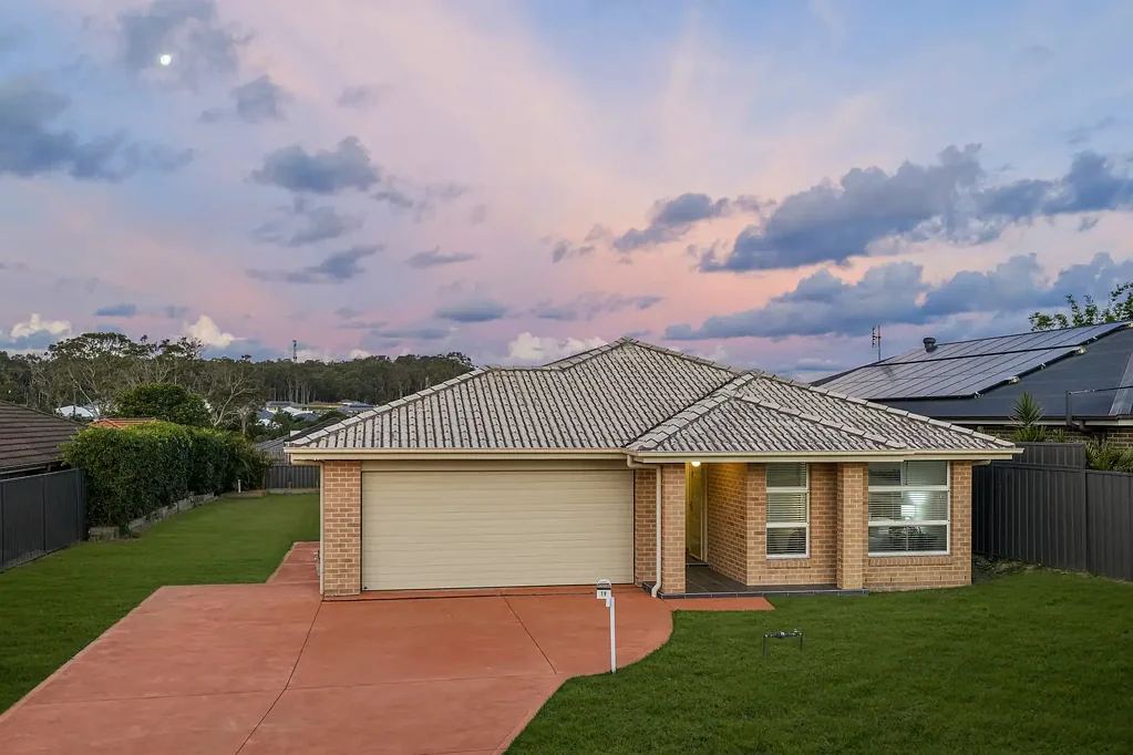 19 Colonial Street, Wadalba, NSW 2259