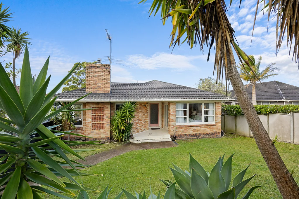 1/70 Bradbury Road, Botany Downs, Manukau City, Auckland