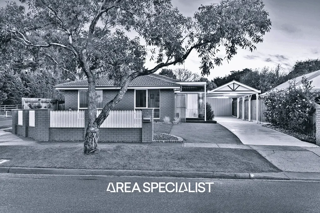 2 Monze Drive, Langwarrin, VIC 3910