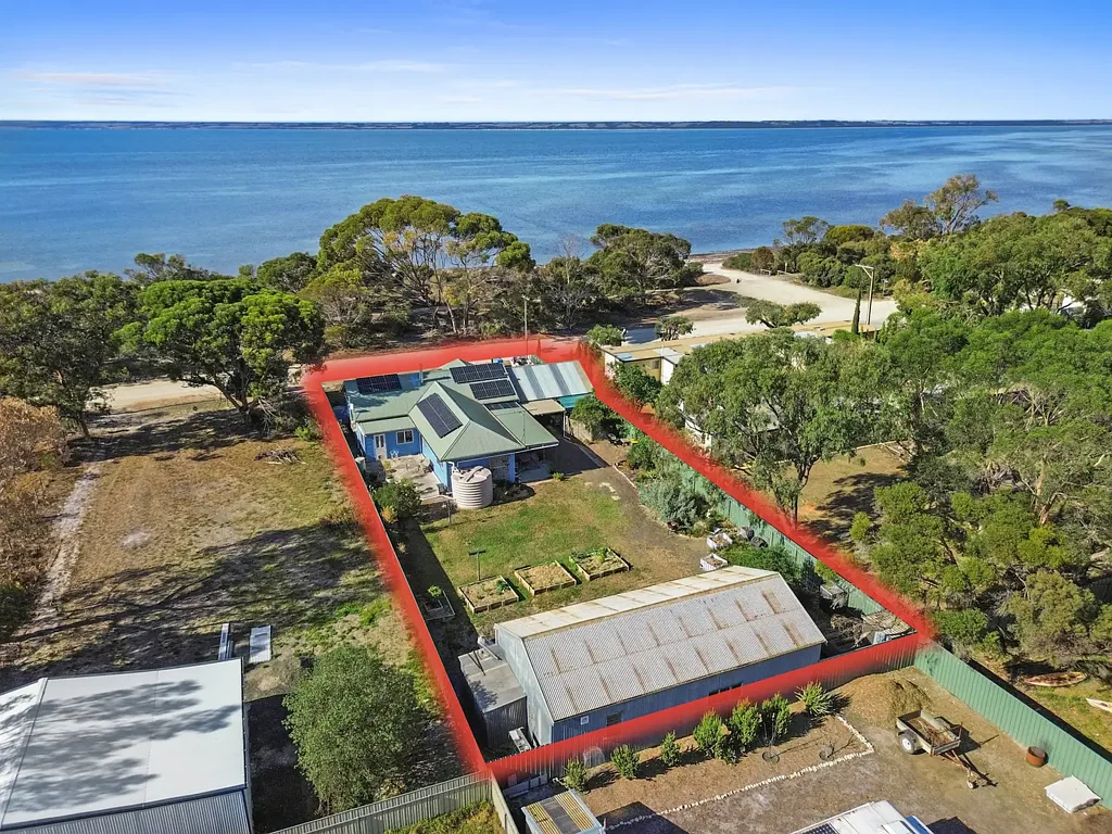 32 The Parade, Brownlow Ki, SA 5223