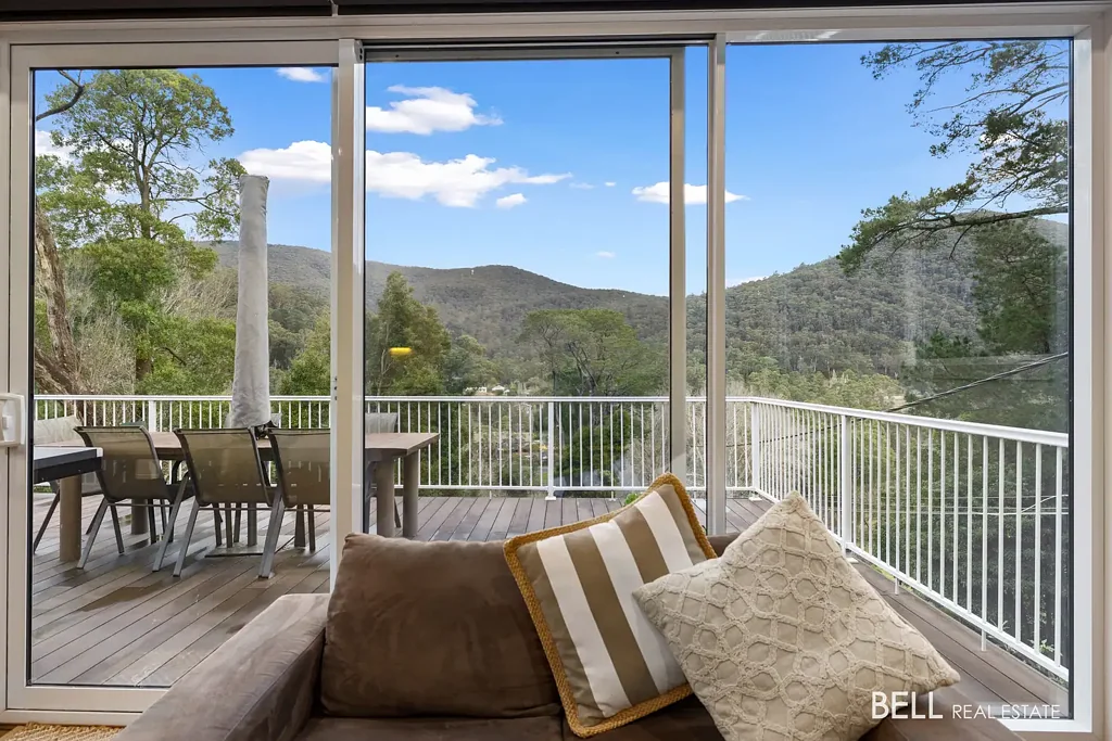 Warburton 4房  A Warburton Masterpiece with Breathtaking Views