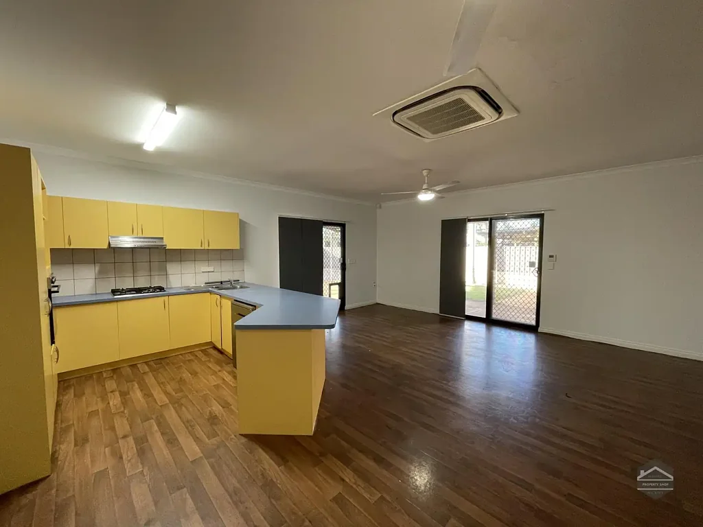 4X2 Family Home, Available Now!