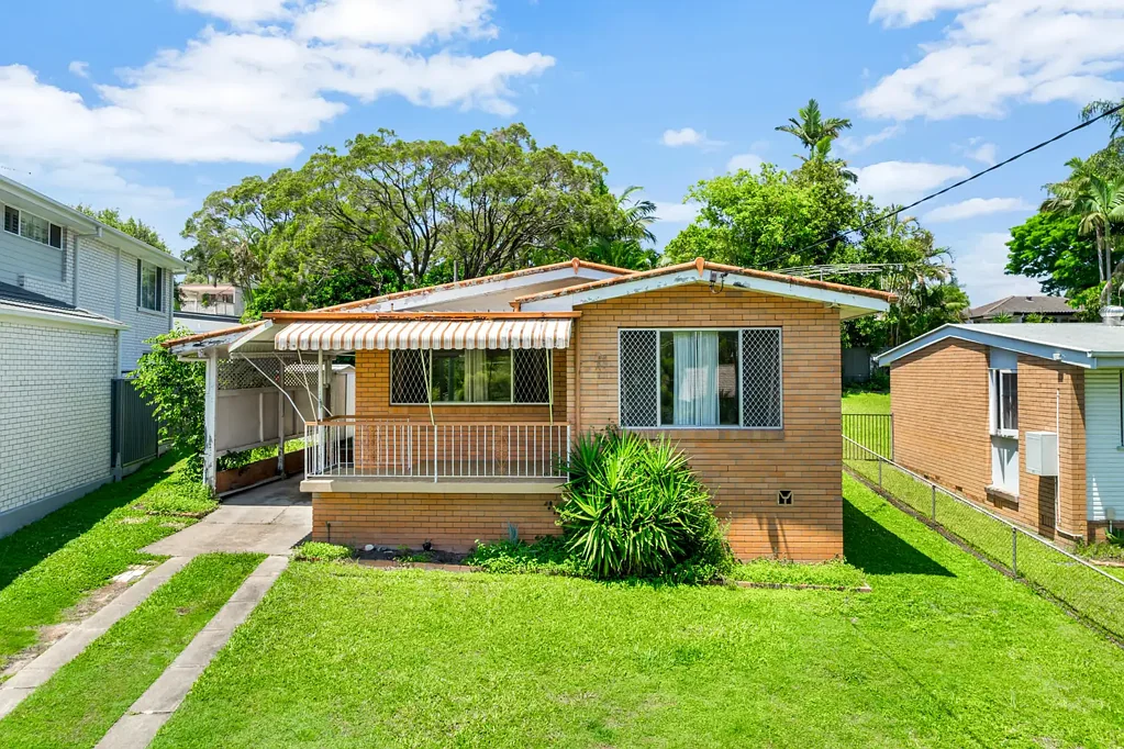 35 Cranbourne Street, Chermside West, QLD 4032
