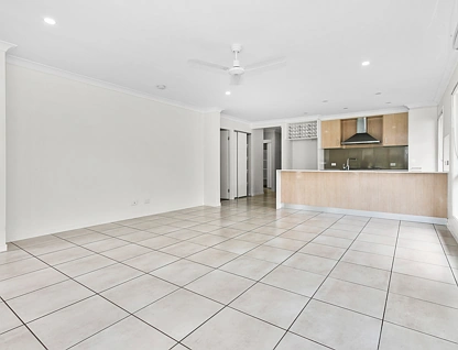 16 Stormbird Street, Redbank Plains, Ipswich - Greater Region, 4 Schlafzimmer, 2 Badezimmer, House