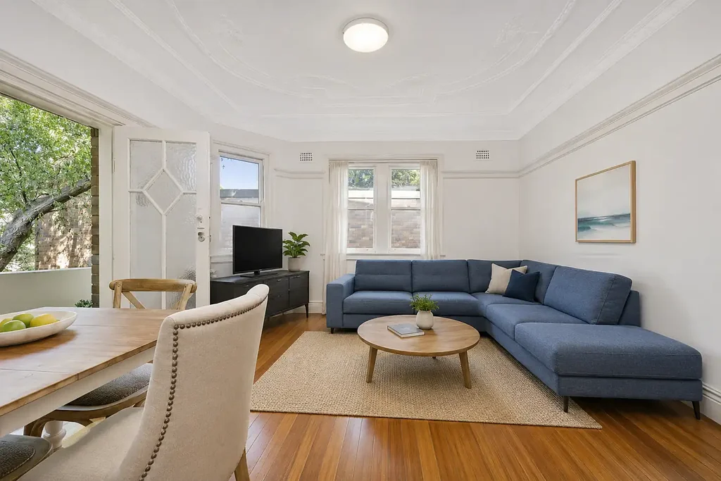 Sunlit Art Deco Apartment with Leafy Outlook in Bellevue Hill Village