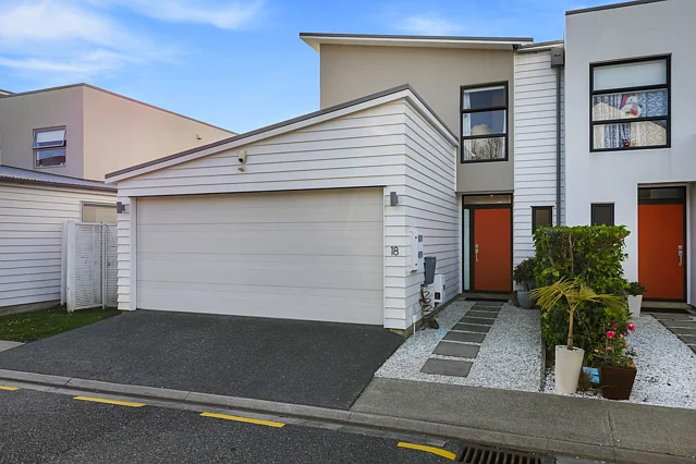 18/40 Scarlet Oak Drive, Albany, North Shore City