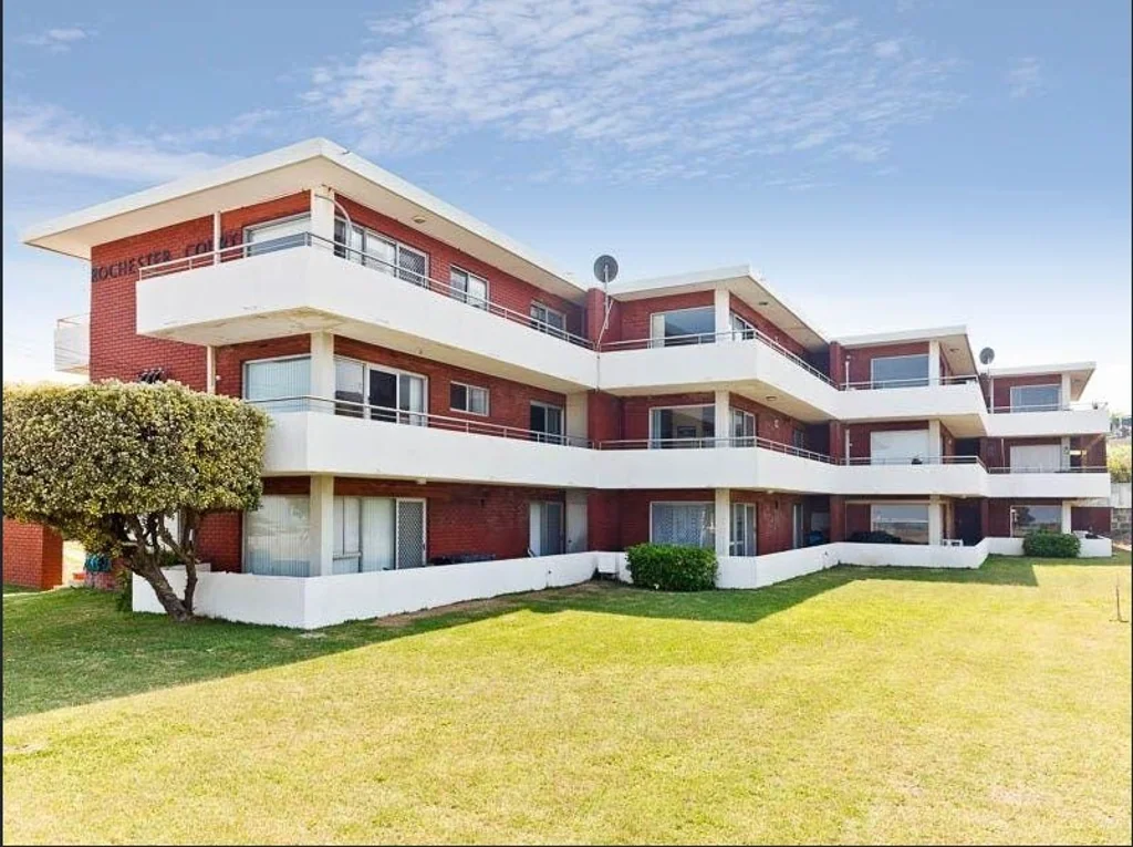 2/306 West Coast Highway, Scarborough, WA 6019