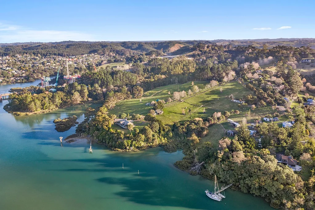 Stillwater 9.5ha Waterfront Opportunity–Unlock the Potential