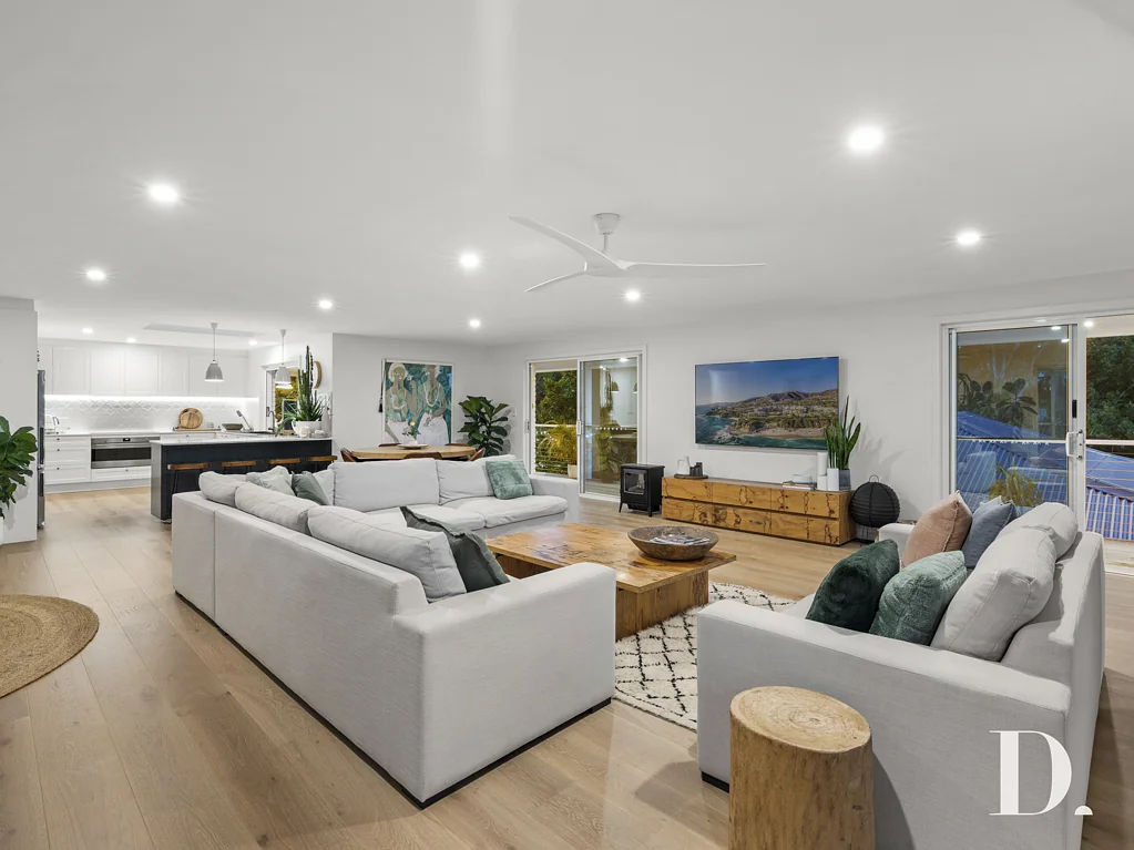 10 Emerald Heights Drive, Emerald Beach, NSW 2456