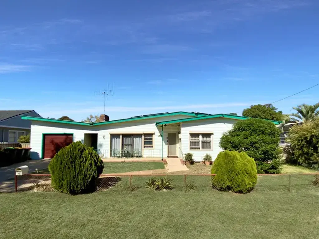 4 Patterson Street, Forbes, NSW 2871