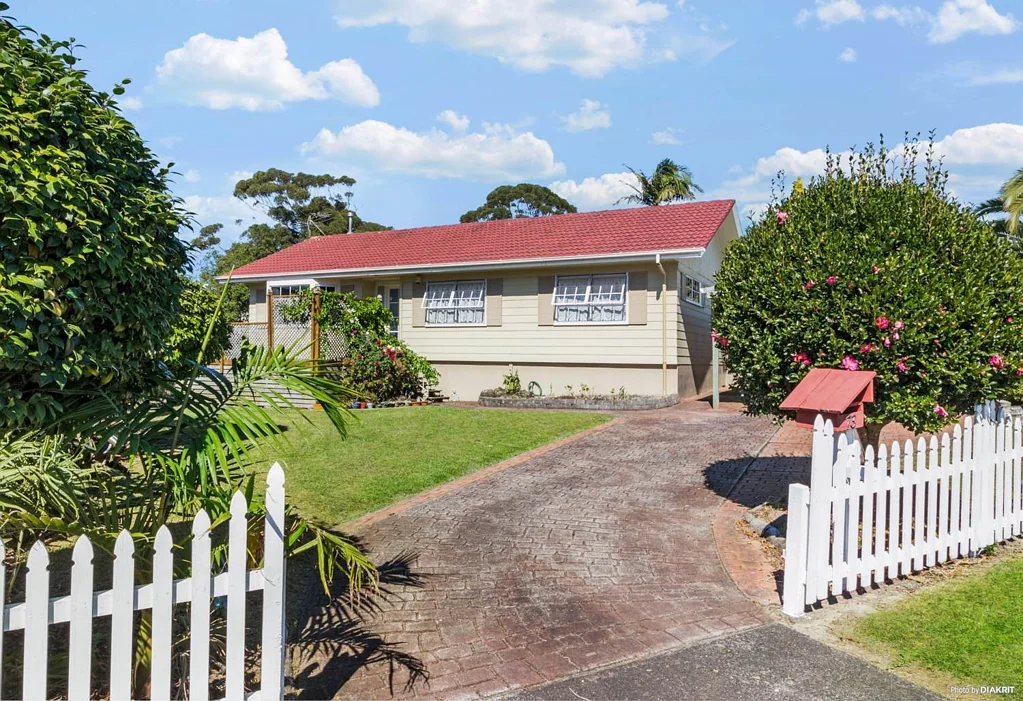 3 Bedrooms, West Harbour