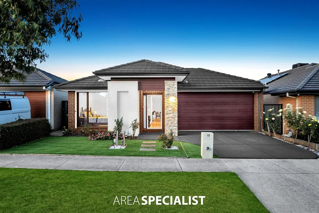Stylish Family Home for Rent in Sought-After Clyde North!