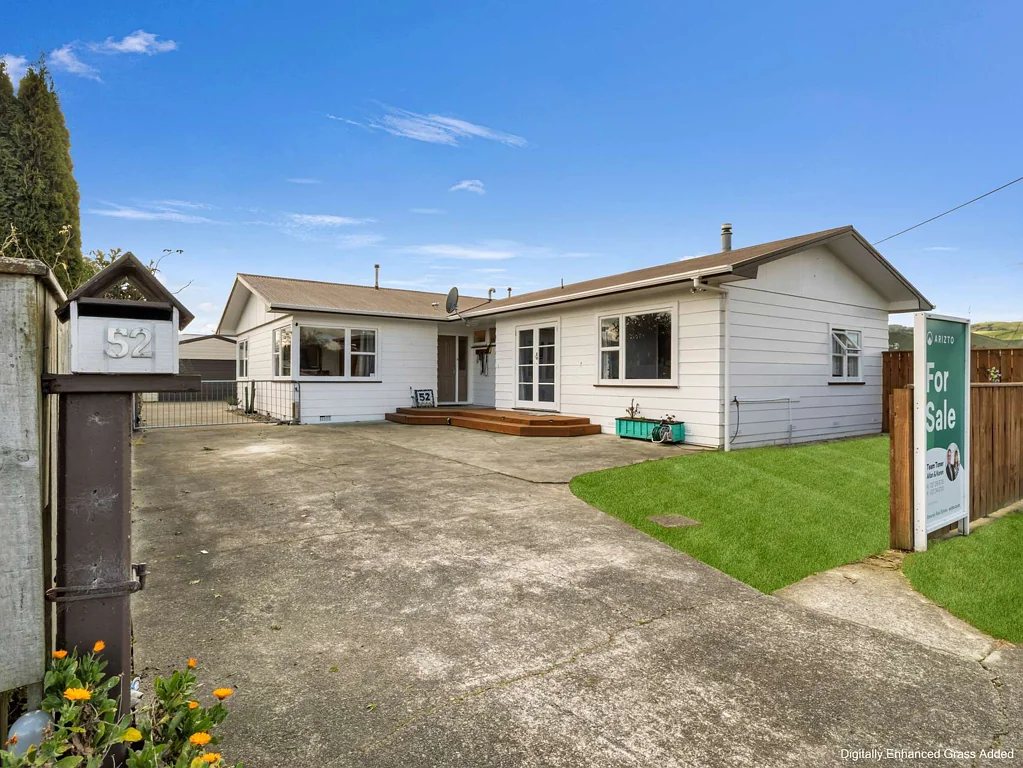 Ashhurst 4Kwarto Family Friendly with Extra-Large Garaging!