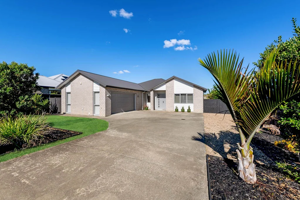 57 Seventh View Avenue, Beachlands, Manukau City, Auckland
