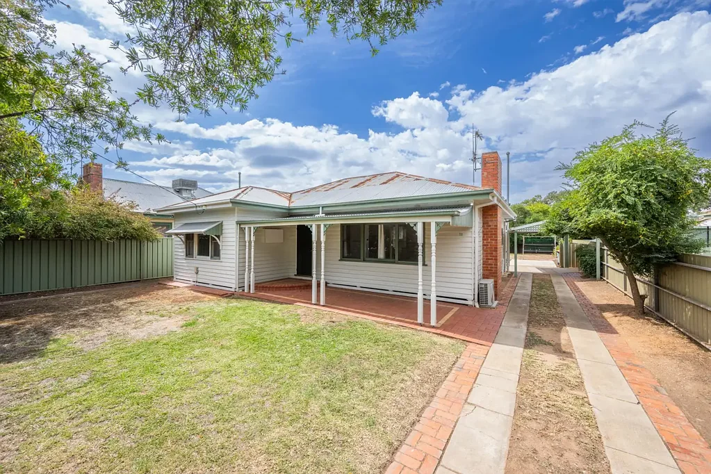 North Shepparton Gem!