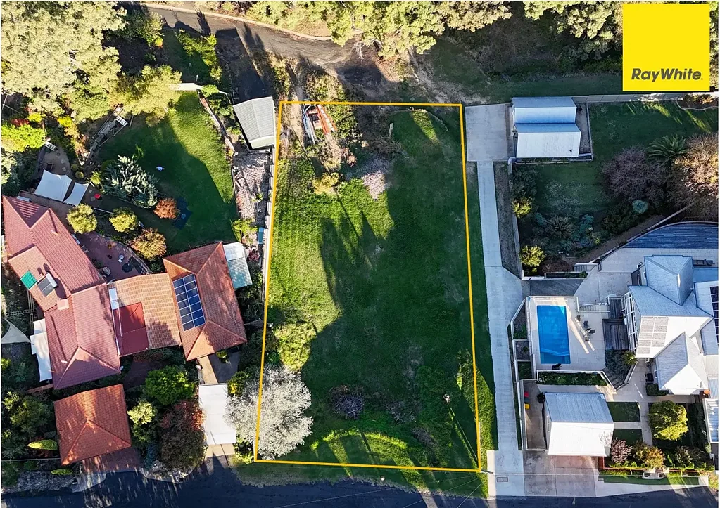 Inverell  'Premium Location'