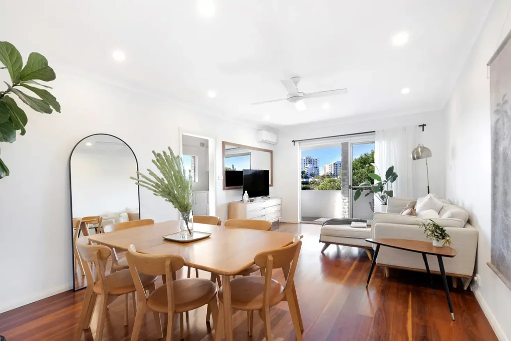 Cronulla 2 Bedroom Stylish & Modern in Prime Locale