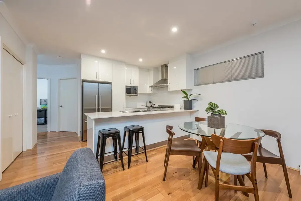 Osborne Park 2Kwarto A PRIME LOCATION, MODERN AND MOVE IN READY!!!