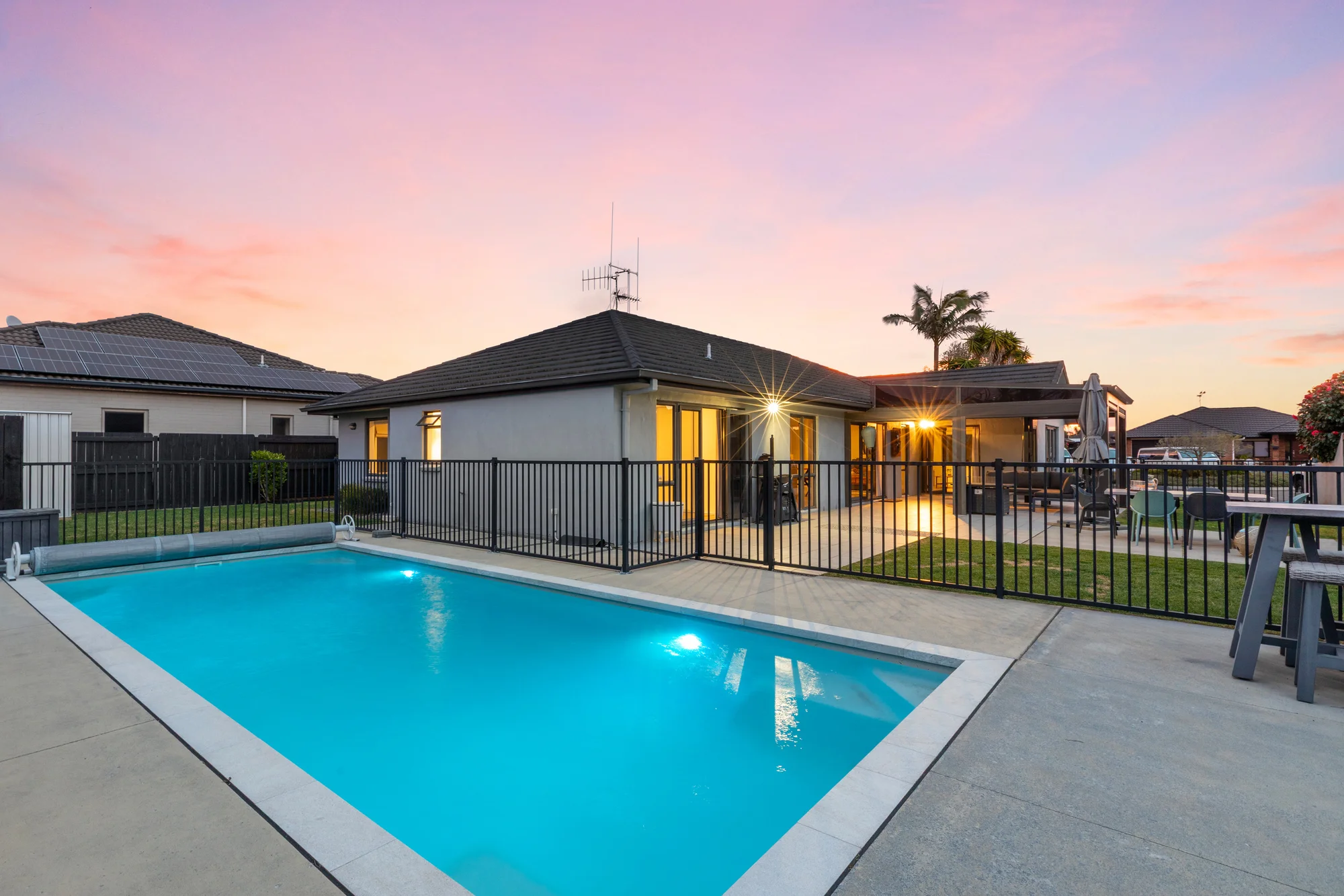 Papamoa 4침실 THE OWNERS HAVE PURCHASED — THIS HOME MUST BE SOLD