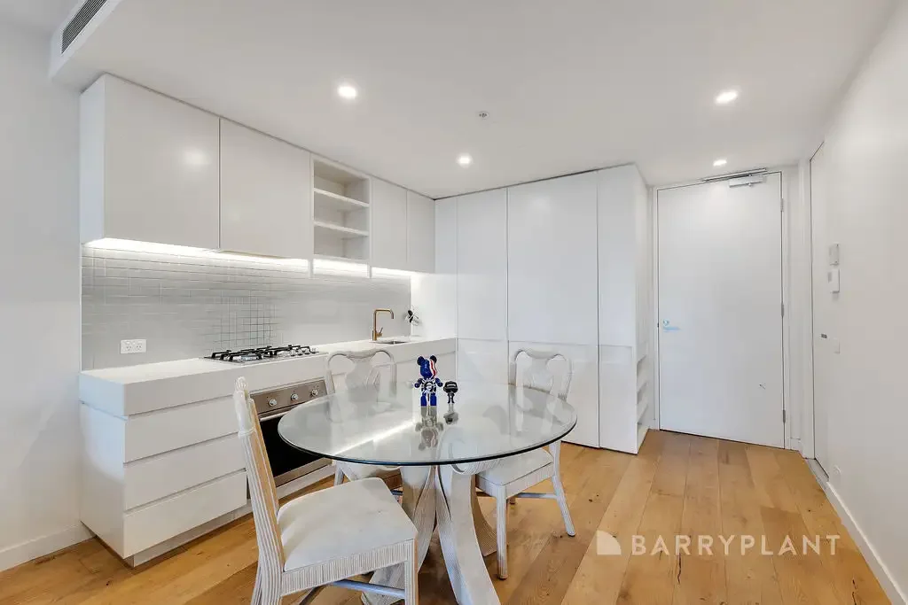 202/52-54 O'Sullivan Road, Glen Waverley, VIC 3150