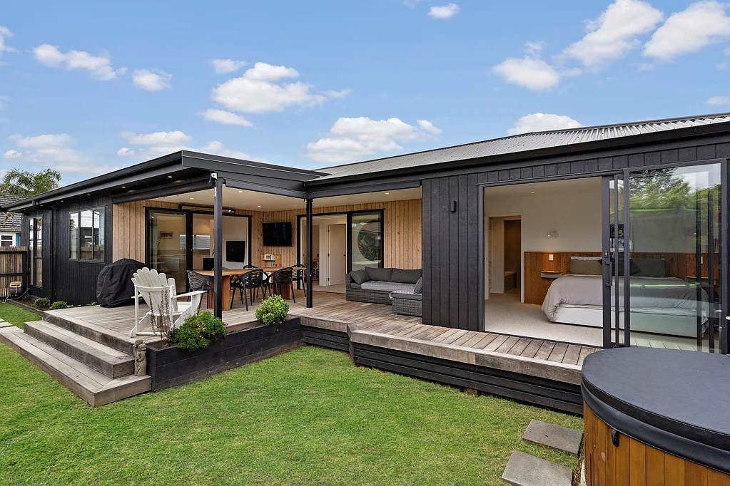 Te Atatu Peninsula 3બેડરૂમ One-of-a-Kind Family Oasis-A Must-See This Weekend