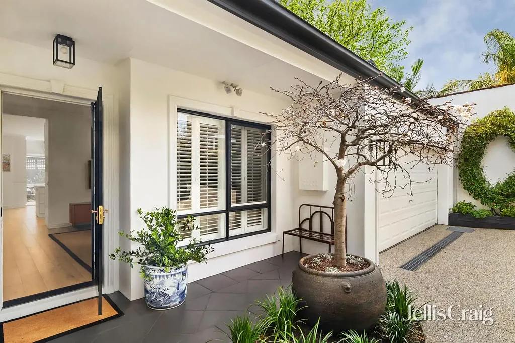 Brighton East 3房 宁静私密的精品设计 A peaceful, private designer curation