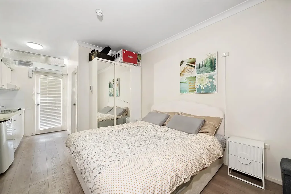 Griffith 1房  An Incredible Entry-Level or Investment Opportunity!