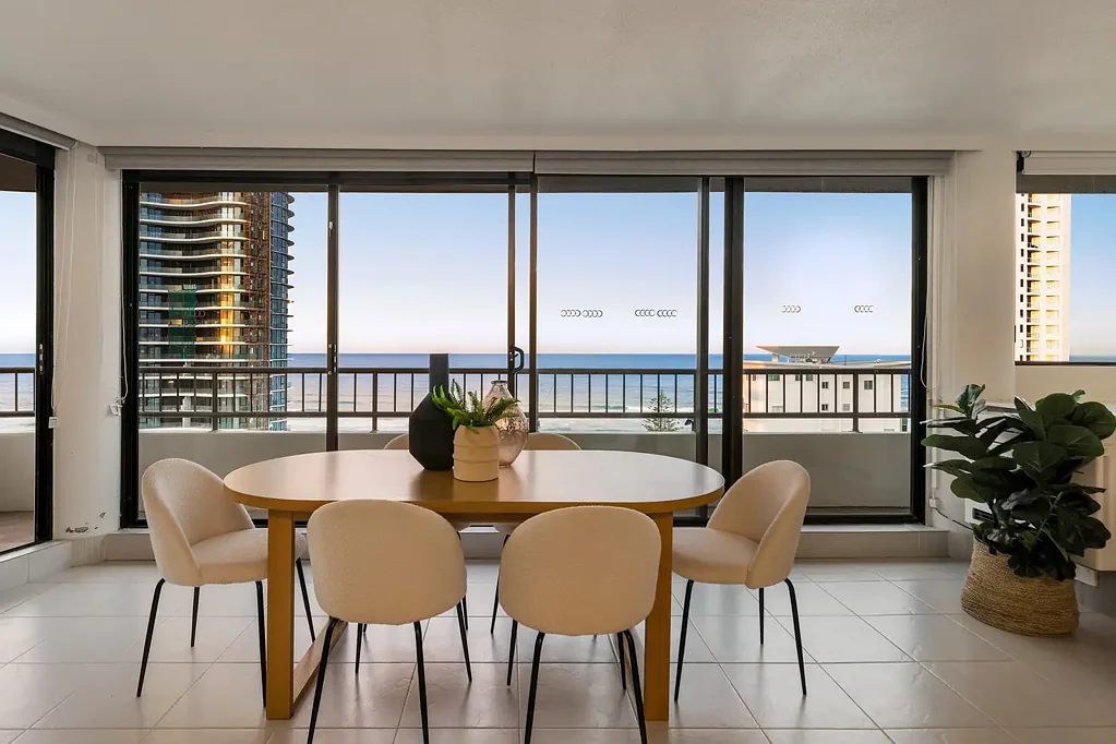 Surfers Paradise 2房  Ocean-Facing Level 14 in The Regent - 146sqm with 280° Views