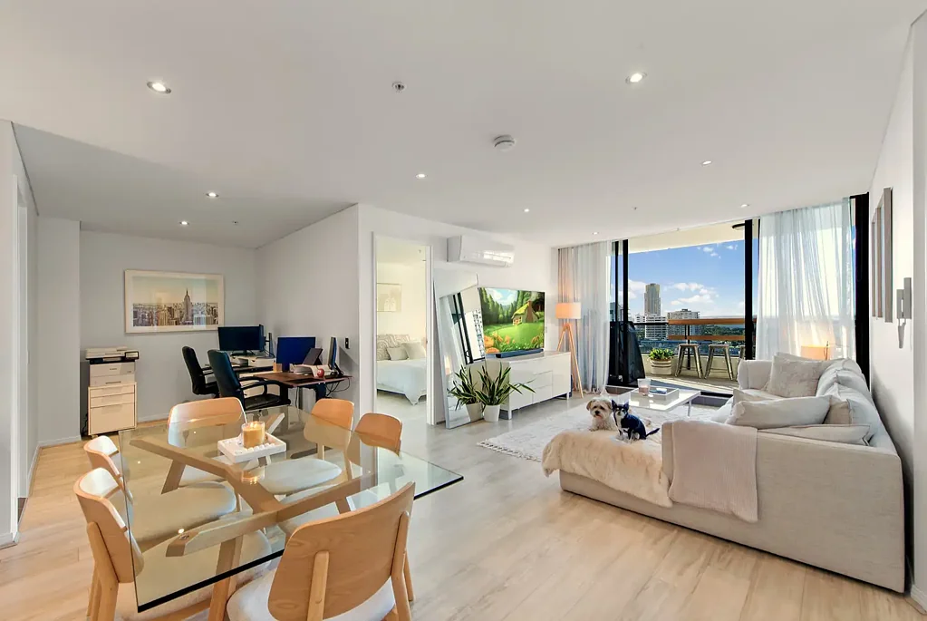 1711/2 Aqua Street, Southport, QLD 4215