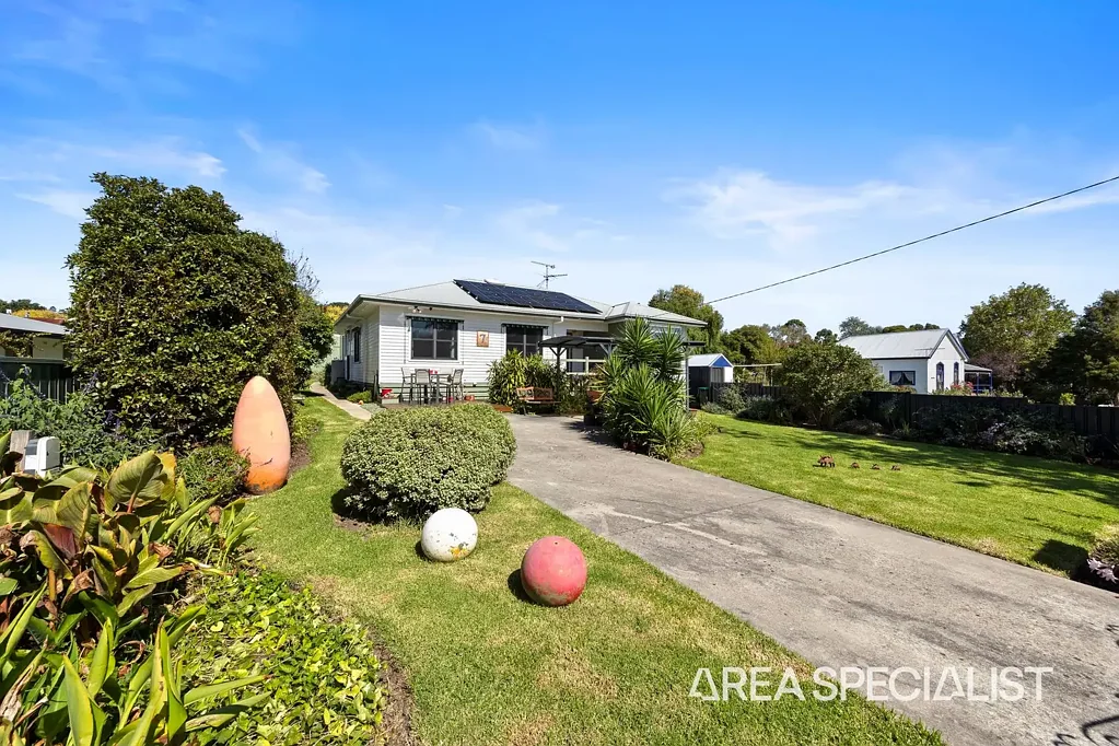 Loch 4 Slaapkamer The Brief: A Complete Lifestyle Package in Loch Village!