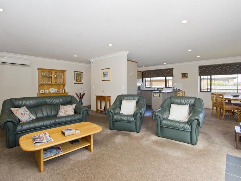 35 Moana Grove, Waiwhetu, Lower Hutt, 4 phòng ngủ, 0 phòng tắm