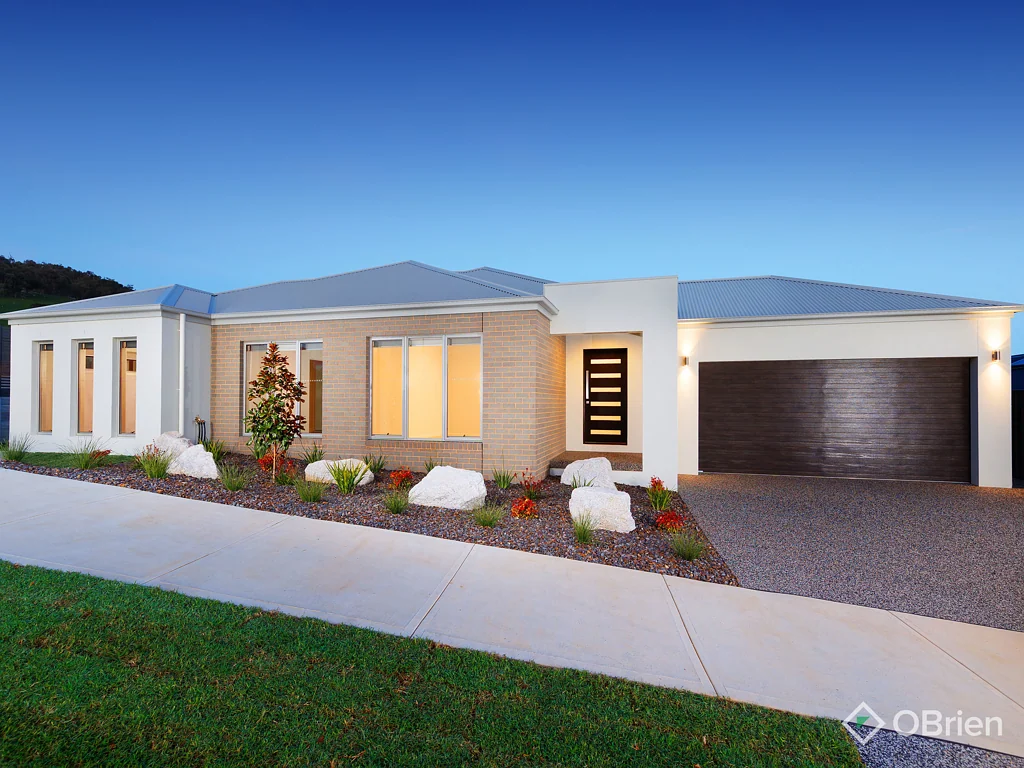 48 Hampshire Boulevard, Leneva, VIC 3691
