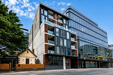 South Yarra 1 Slaapkamer The Perfect Entry into the South Yarra Lifestyle. Contemporary Living Moments from Chapel Street