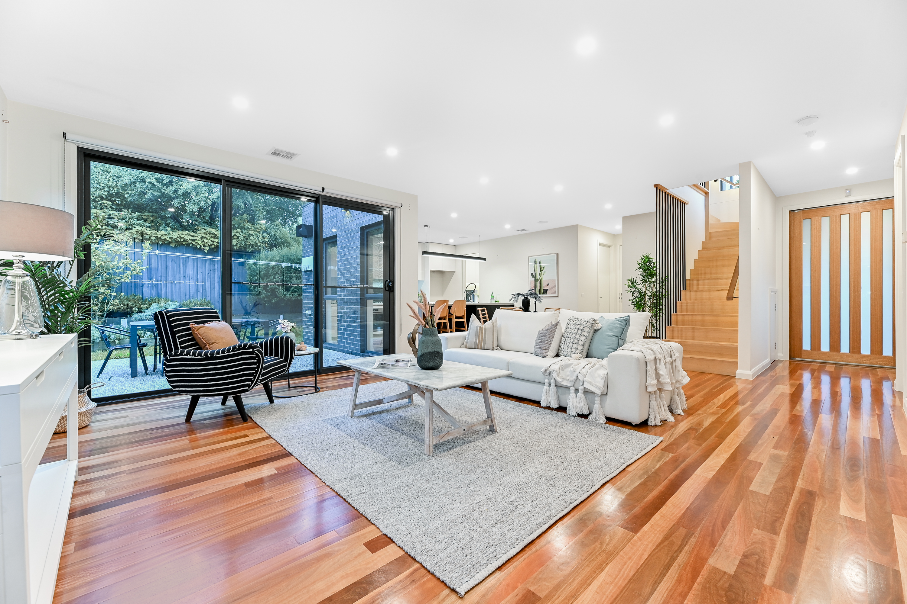 UNIT 3 14 ADRIENNE CR, MOUNT WAVERLEY VIC 3149, 0部屋, 0バスルーム, Townhouse