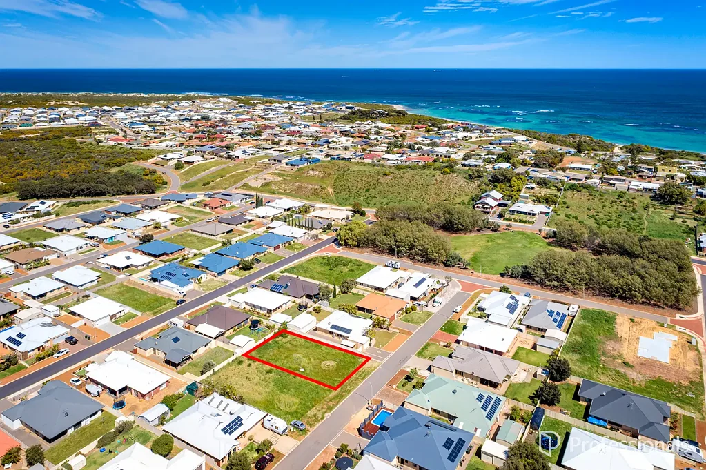 8 Angler Parade, Drummond Cove, WA 6532