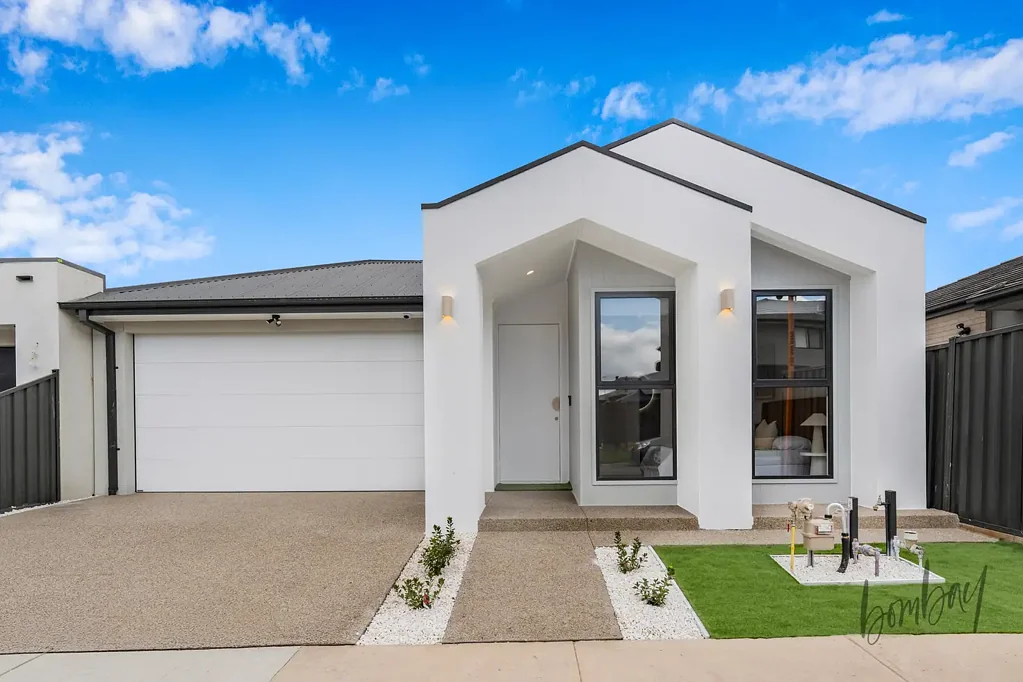 Donnybrook 3Habitaciones Welcome to 21 Butter Way, Donnybrook - where modern comfort meets the charm of a thriving, family-friendly community.