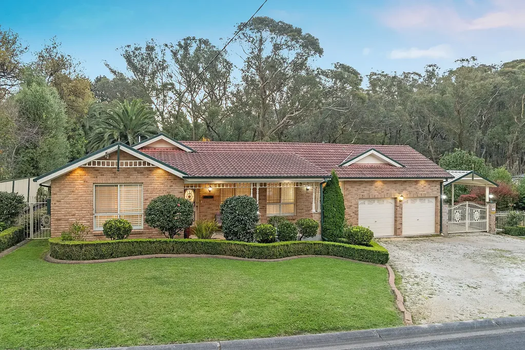 Bullaburra 4Habitaciones Spacious Home, Scenic Views, Endless Comfort