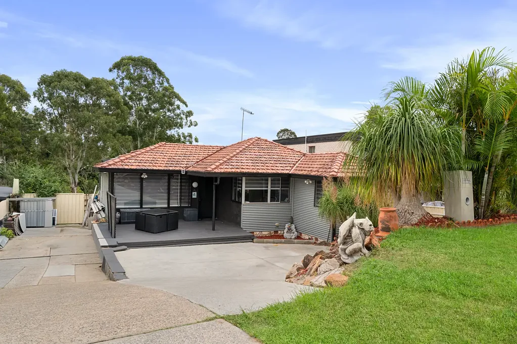 5 Bingara Road, Macquarie Fields, NSW 2564