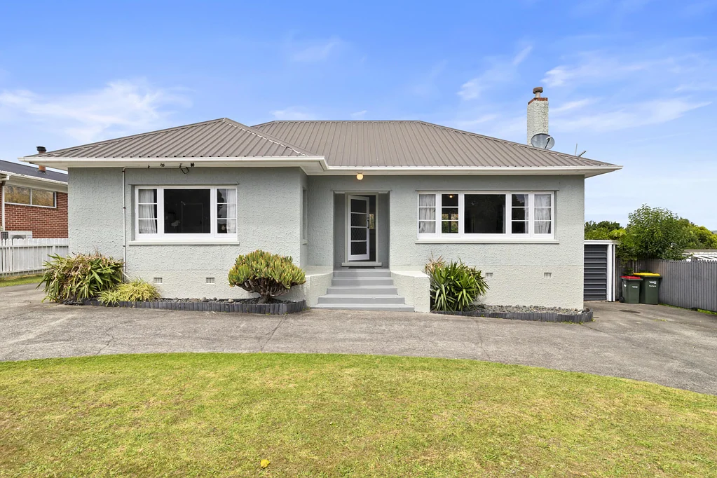 Waiuku 2房 首次置业或聪明投资，这套1,070㎡全幅大地住宅都适合您！ Affordable entry level in Waiuku