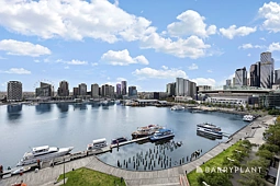 124/55 Victoria Harbour Promenade, Docklands