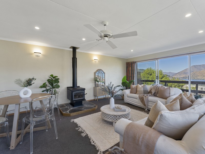 21b Avalon Crescent, Fernhill/Sunshine Bay, Queenstown Lakes, 4 rūma, 0 rūma horoi