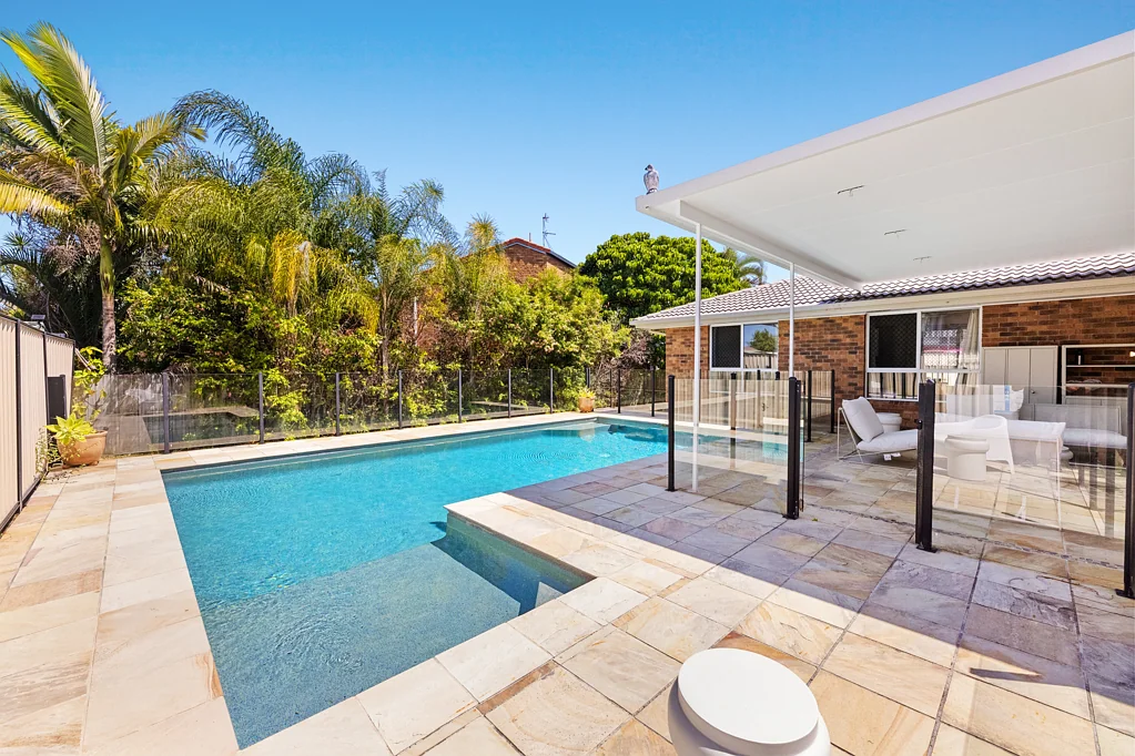 36 Grebe Place, Burleigh Waters, QLD 4220