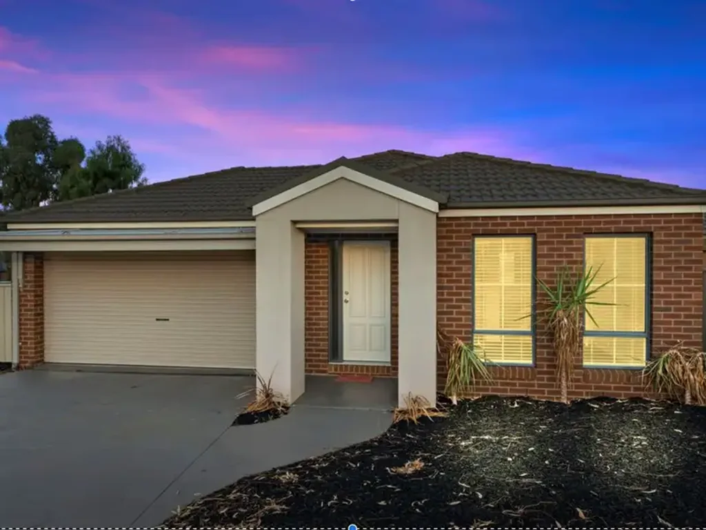 Three Bedroom Home in Epsom