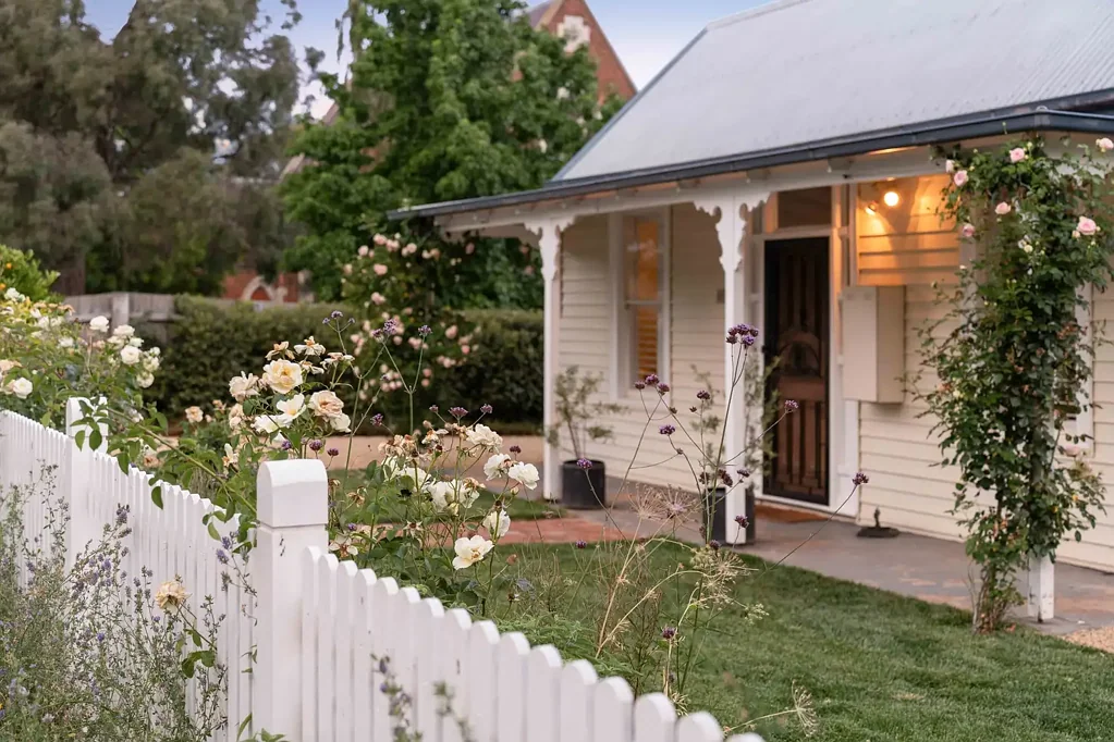 409-411 High Street, Learmonth, VIC 3352