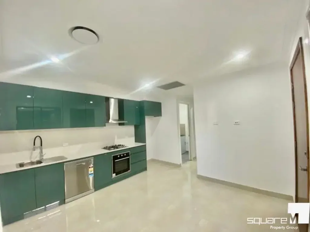 Near new Granny Flat!