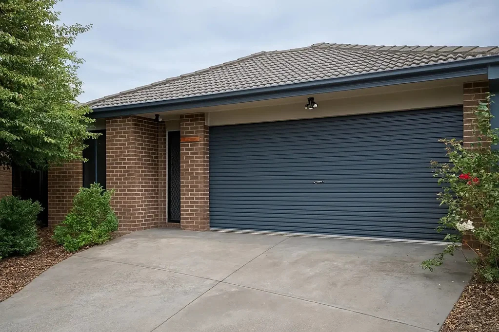 Modern Family Living in a Prime Cranbourne East Location