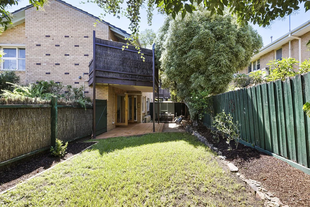1/8 Hartington Street, Kew, VIC 3101