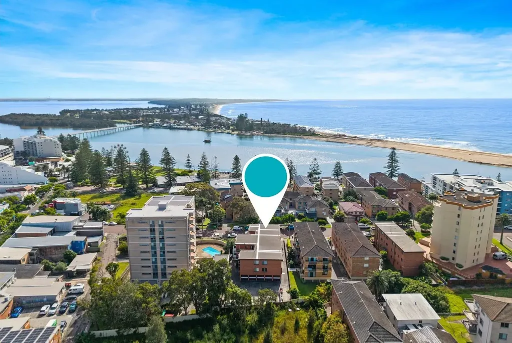 Two Bedroom Apartment in Great Location!